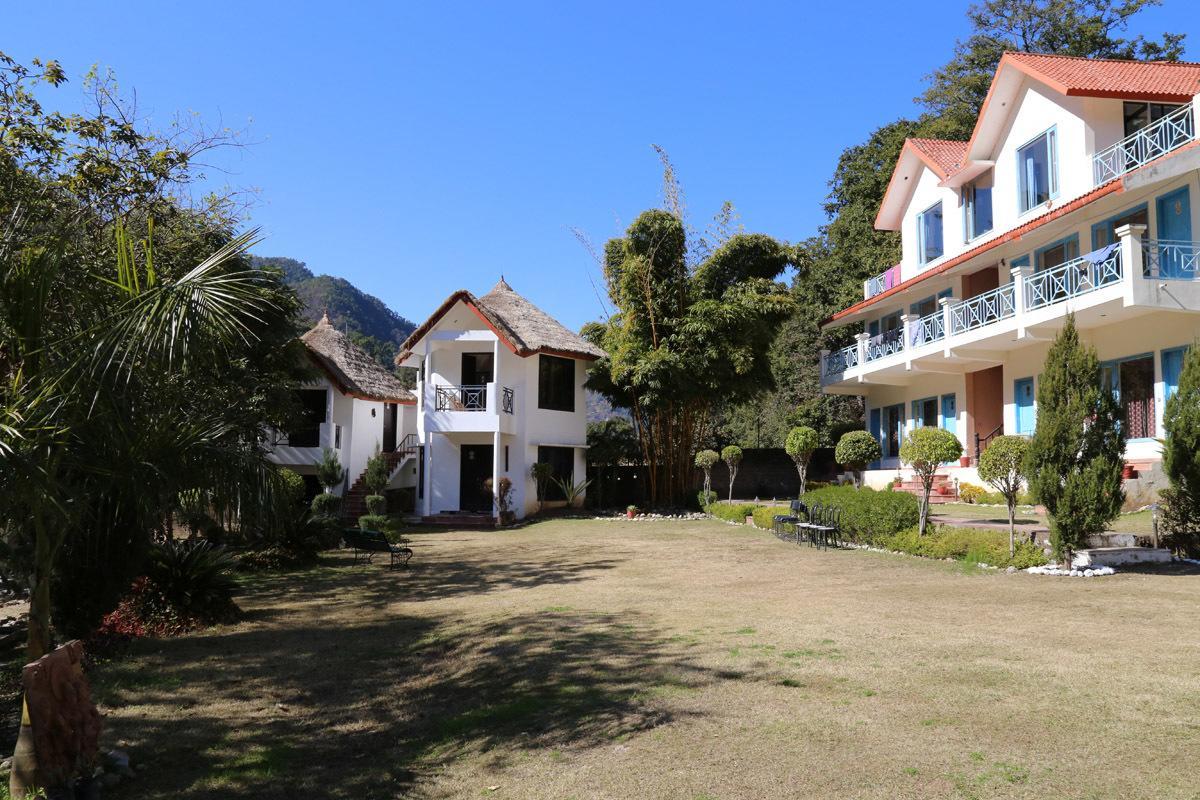 Sattva Retreat Hotel Rishīkesh Buitenkant foto