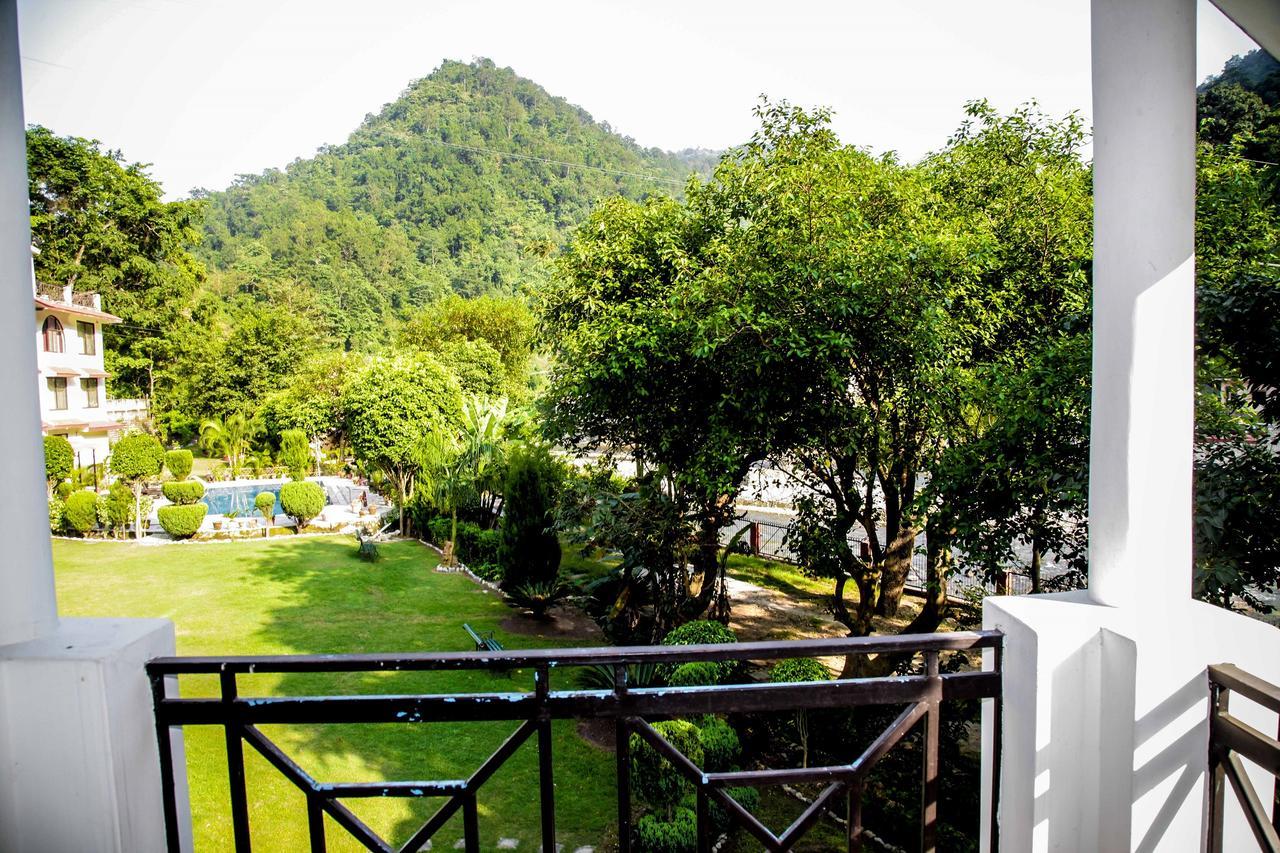 Sattva Retreat Hotel Rishīkesh Buitenkant foto