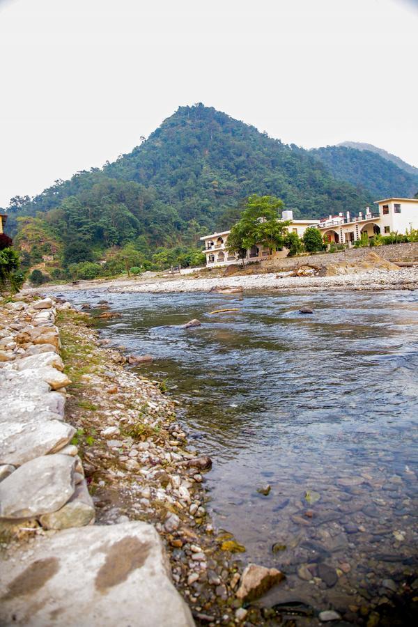 Sattva Retreat Hotel Rishīkesh Buitenkant foto