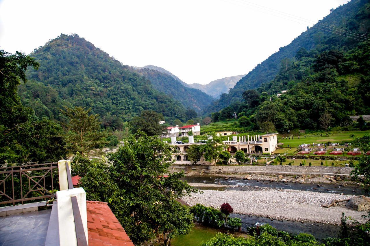 Sattva Retreat Hotel Rishīkesh Buitenkant foto