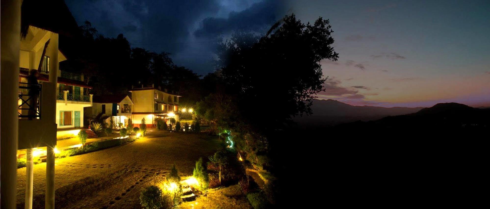 Sattva Retreat Hotel Rishīkesh Buitenkant foto